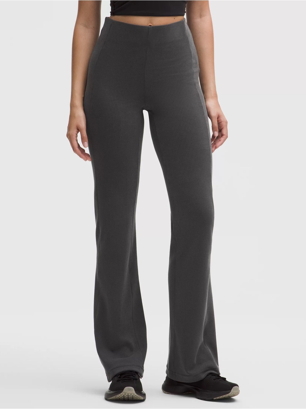 Lululemon Ribbed Softstreme Flared Pant *Regular in Black High Rise Size 4